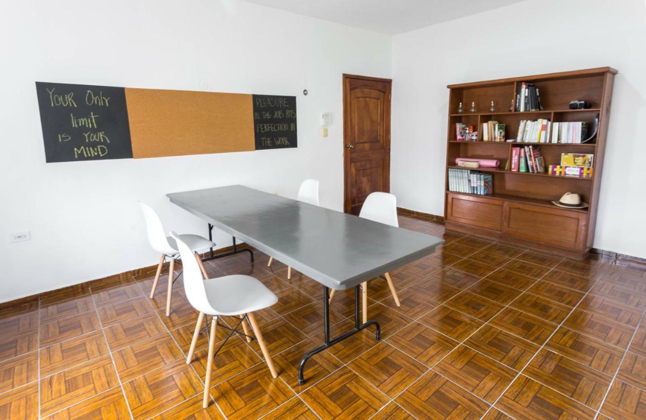 Casa Flamingo Apartment วัลลาโดลิด ภายนอก รูปภาพ